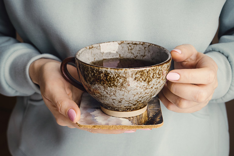 uống nước gì để dễ ngủ